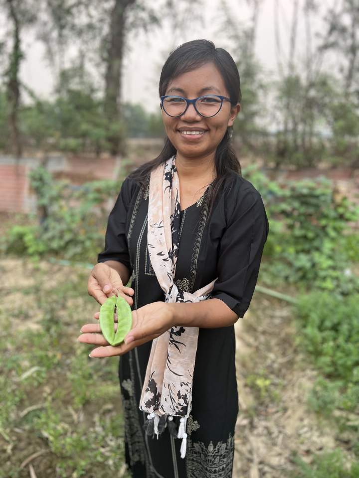 Luissy runs a Christian home for orphaned or abandoned children in Odisha. She loves to garden and grows Sneha Bhavan’s fruits and vegetables.